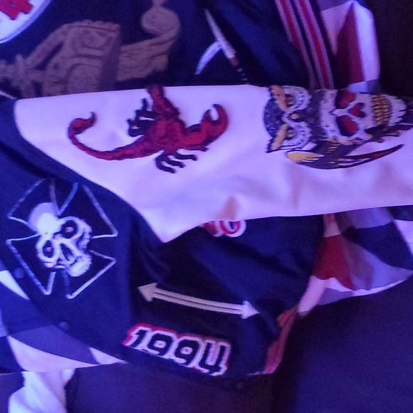 varisty jacket reason - Picture 2 of 4